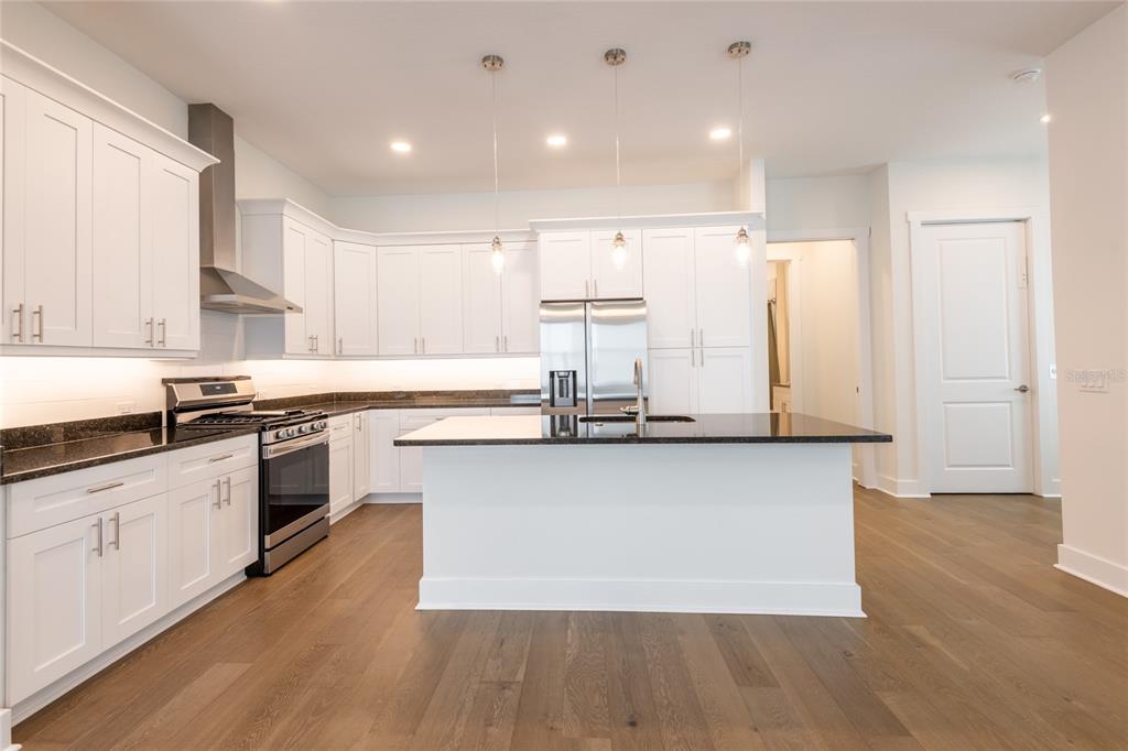 Dunedin, Florida, 34698, United States, 3 Bedrooms Bedrooms, ,3 BathroomsBathrooms,Residential,For Sale,1975288