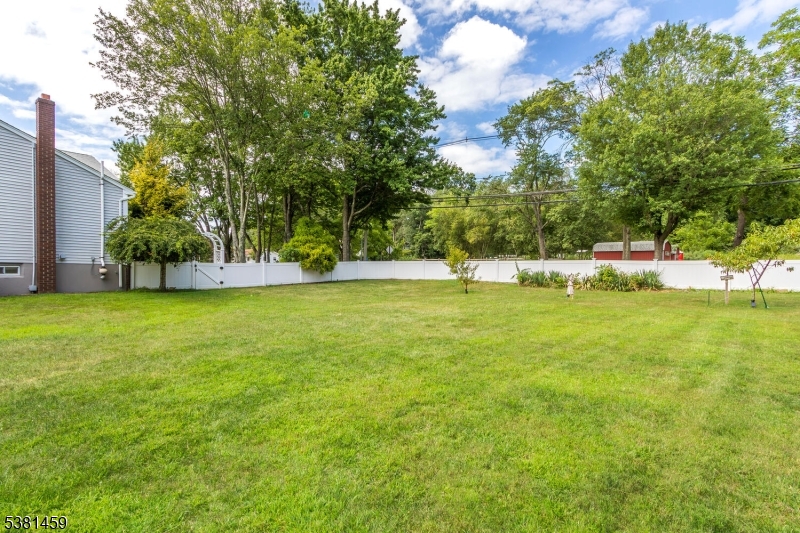 Roxbury Twp., New Jersey, 07876, United States, 4 Bedrooms Bedrooms, ,3 BathroomsBathrooms,Residential,For Sale,1934479