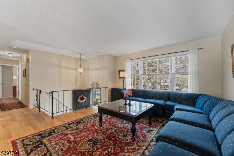 Hillsborough Twp., New Jersey, 08844, United States, 4 Bedrooms Bedrooms, ,3 BathroomsBathrooms,Residential,For Sale,1999779