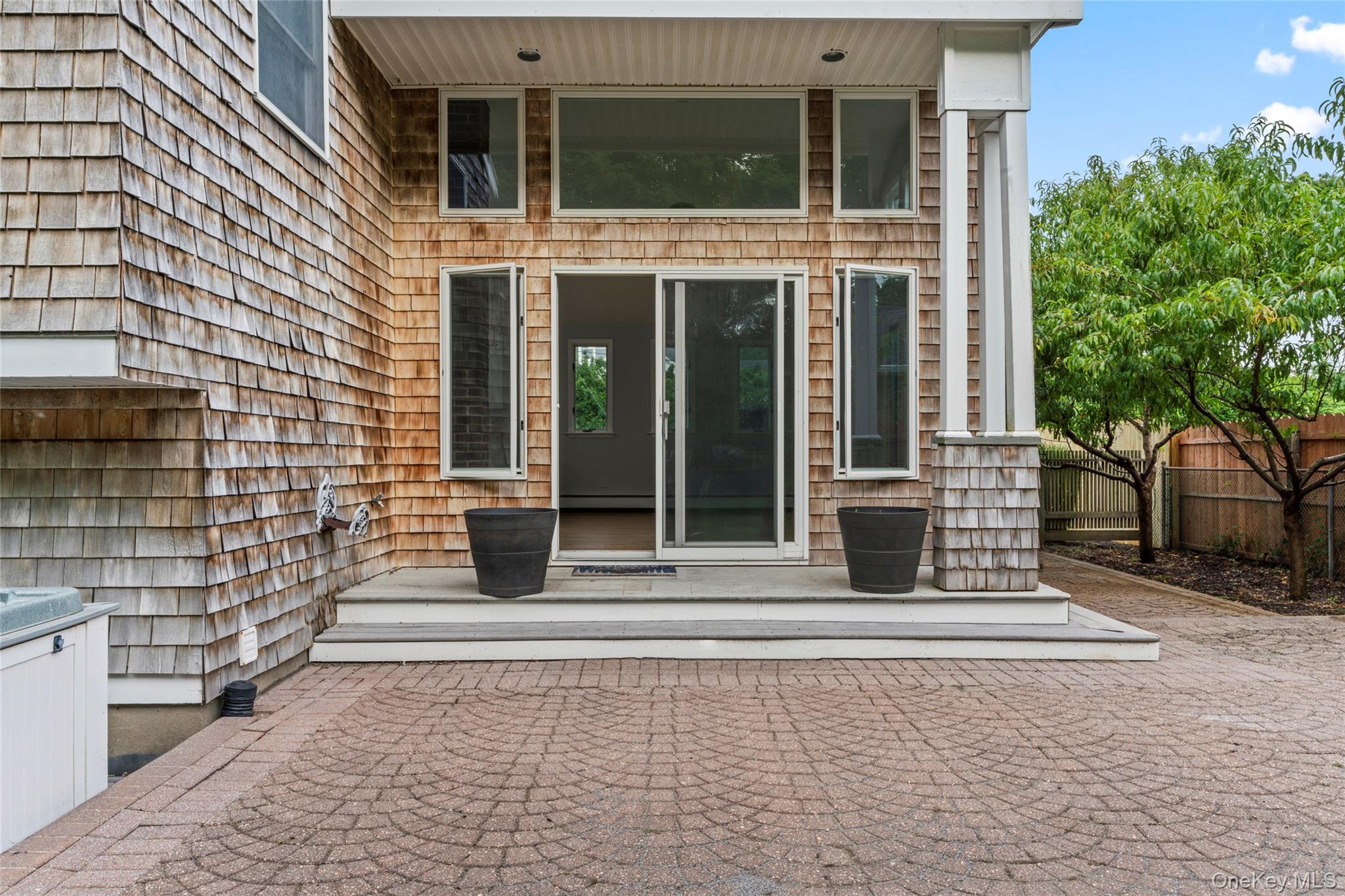East Patchogue, New York, 11772, United States, 3 Bedrooms Bedrooms, ,2 BathroomsBathrooms,Residential,For Sale,1902442
