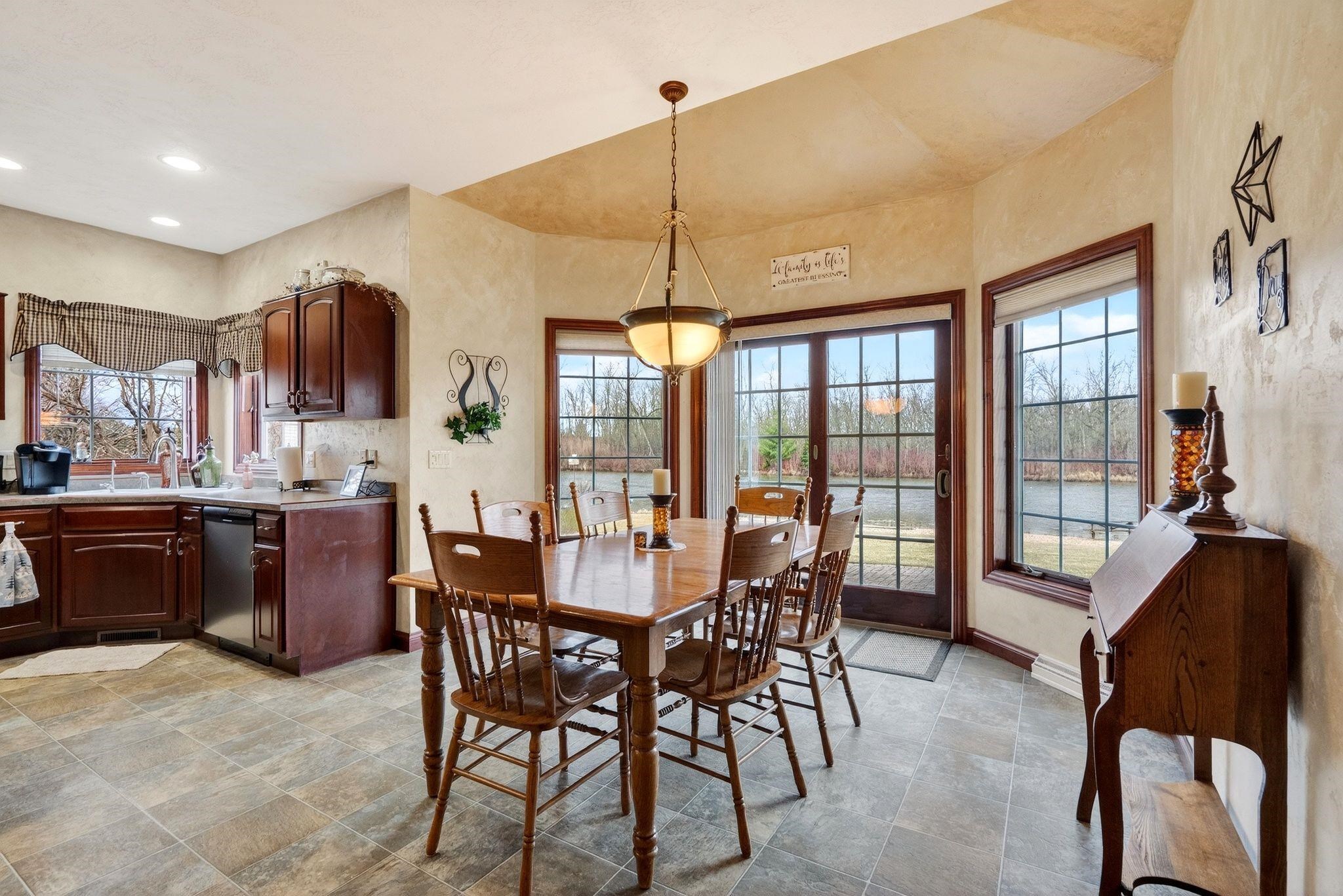 Kaukauna, Wisconsin, 54130-3934, United States, 4 Bedrooms Bedrooms, ,4 BathroomsBathrooms,Residential,For Sale,2034121