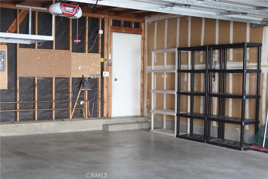 Pasadena, California, 91101, United States, 2 Bedrooms Bedrooms, ,2 BathroomsBathrooms,Residential,For Sale,1983009