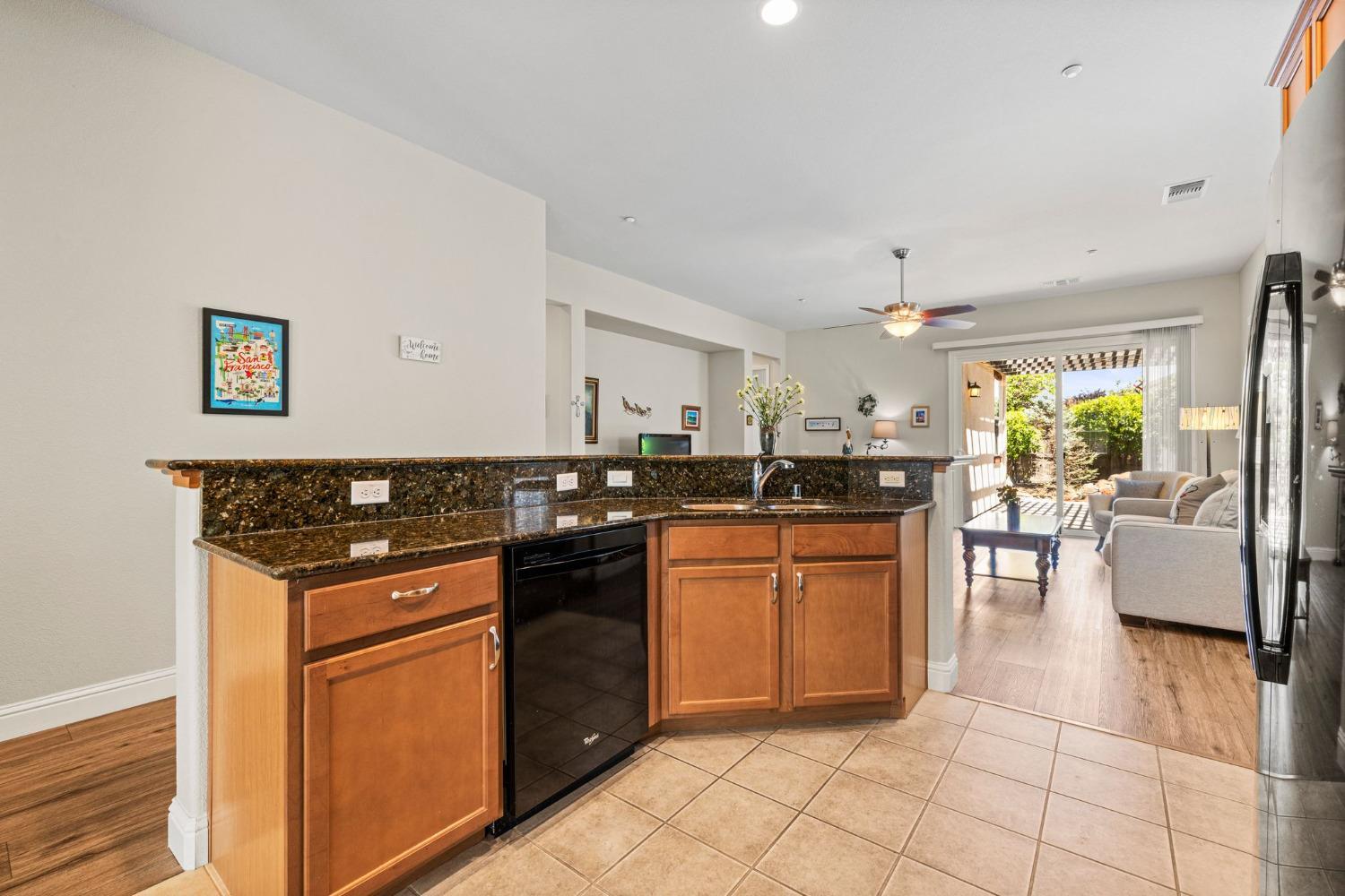 Roseville, California, 95747, United States, 3 Bedrooms Bedrooms, ,2 BathroomsBathrooms,Residential,For Sale,1924391