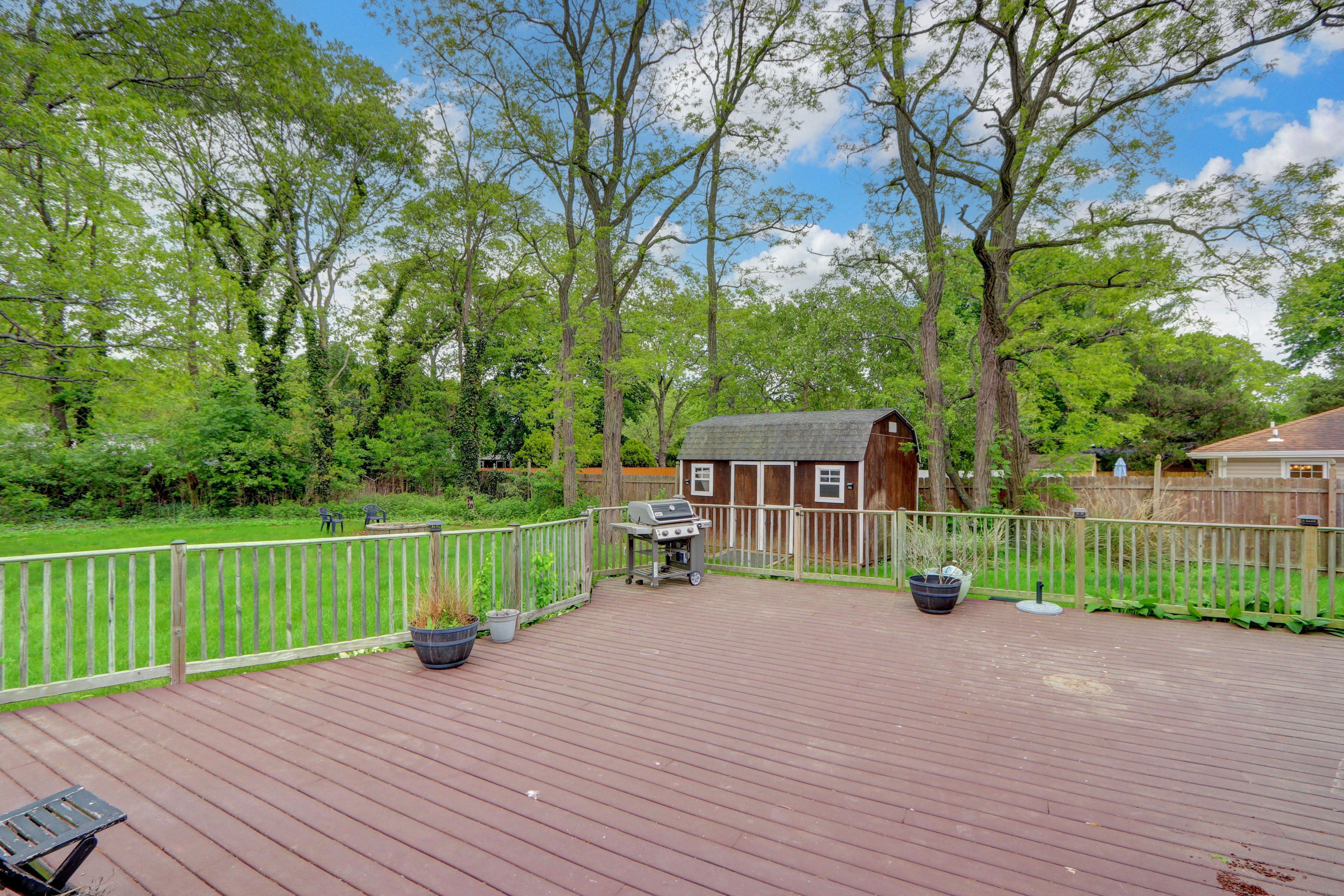 Brookhaven, New York, 11719, United States, 3 Bedrooms Bedrooms, ,2 BathroomsBathrooms,Residential,For Sale,1924488