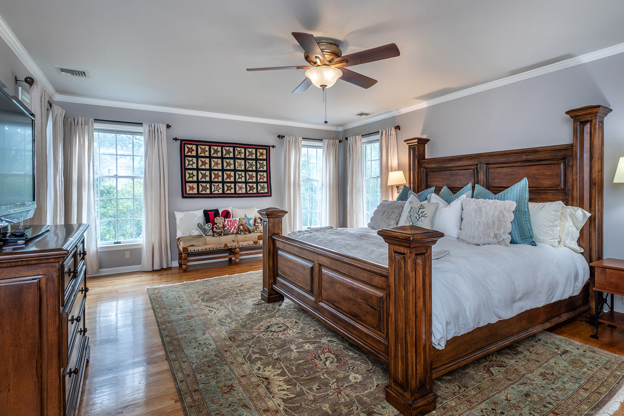 New Fairfield, Connecticut, 06812, United States, 4 Bedrooms Bedrooms, ,6 BathroomsBathrooms,Residential,For Sale,1949816