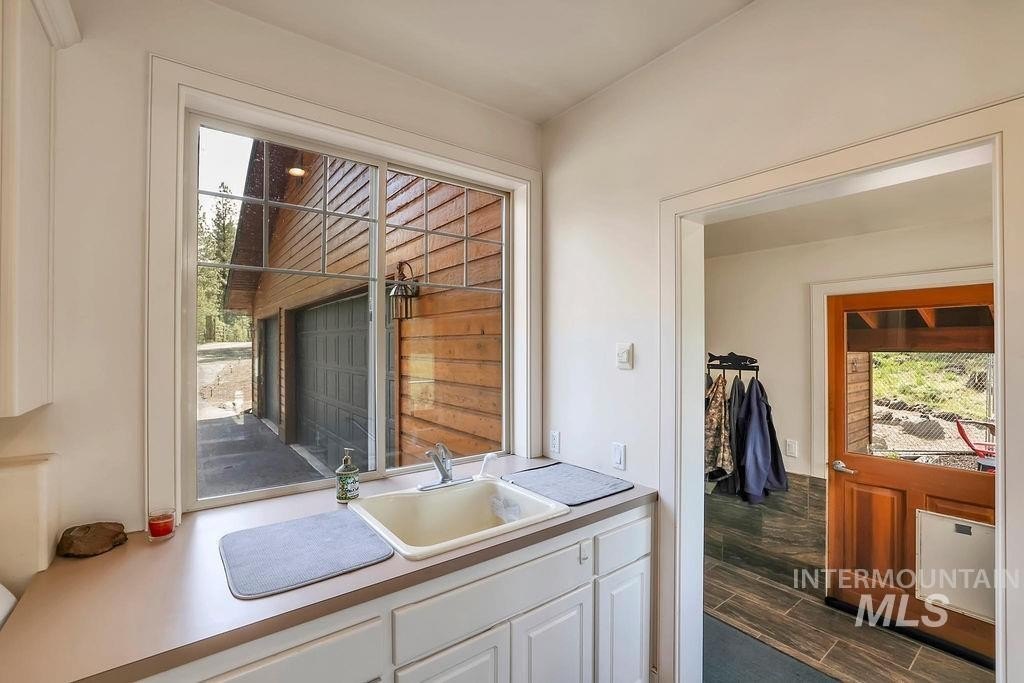 New Meadows, Idaho, 83654, United States, 3 Bedrooms Bedrooms, ,3 BathroomsBathrooms,Residential,For Sale,1976382