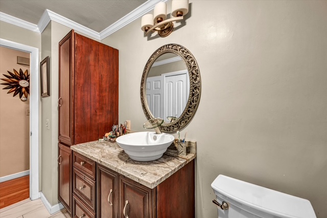 West Haven, Connecticut, 06516, United States, 4 Bedrooms Bedrooms, ,2 BathroomsBathrooms,Residential,For Sale,1981811