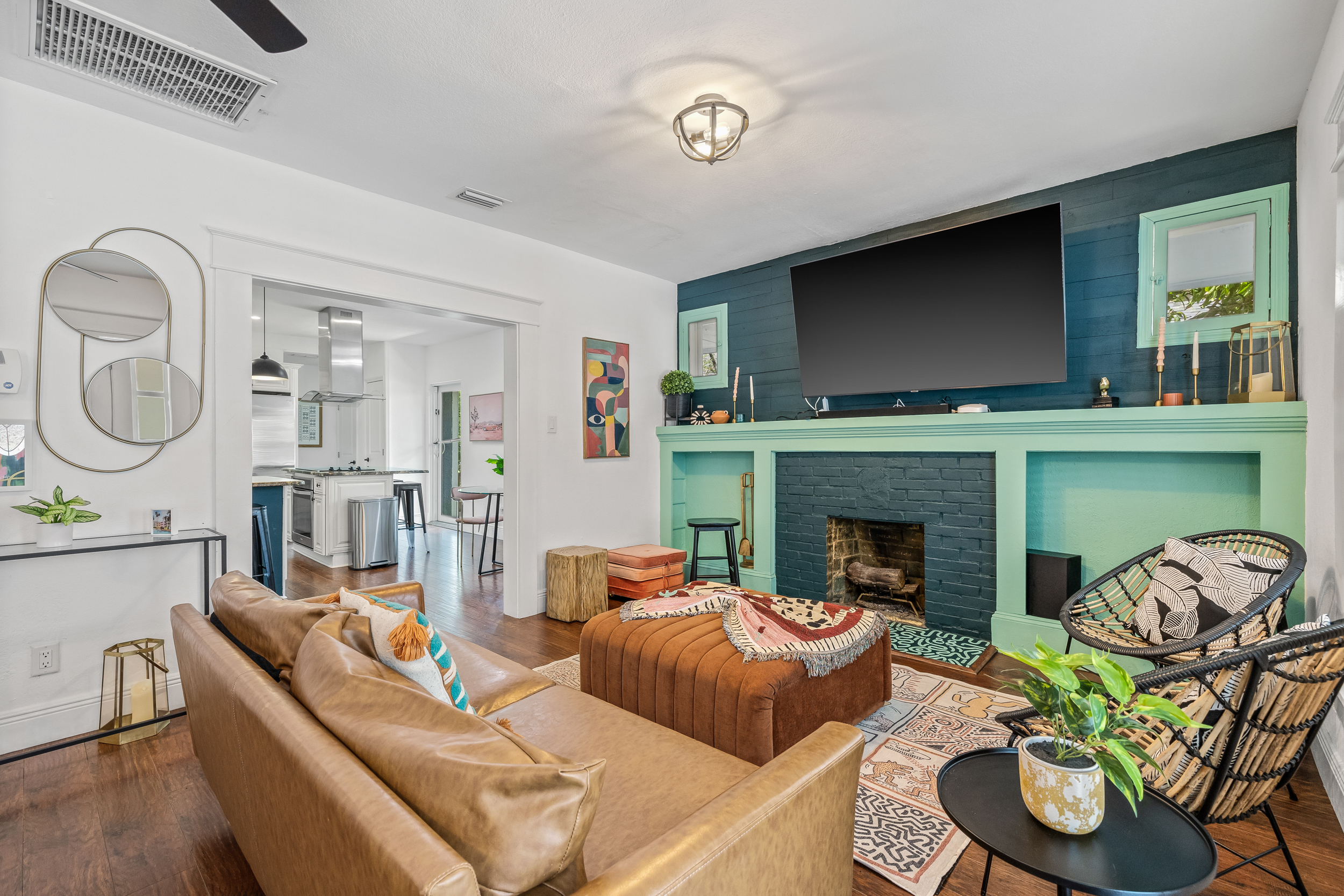 Tampa, Florida, 33604, United States, 3 Bedrooms Bedrooms, ,2 BathroomsBathrooms,Residential,For Sale,1927688