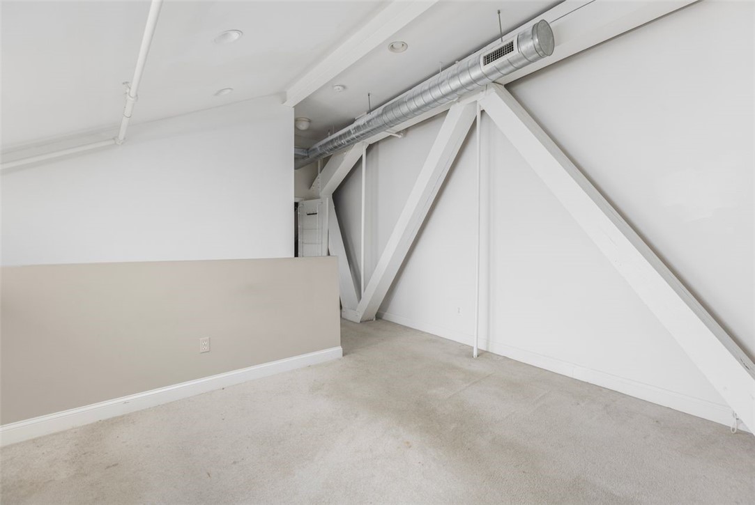 Providence, Rhode Island, 02903, United States, 1 Bedroom Bedrooms, ,2 BathroomsBathrooms,Residential,For Sale,1917986