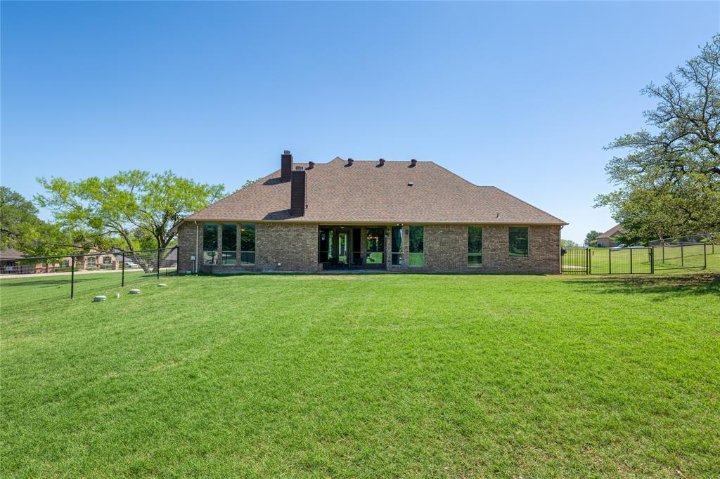 Weatherford, Texas, 76085, United States, 3 Bedrooms Bedrooms, ,3 BathroomsBathrooms,Residential,For Sale,1892460