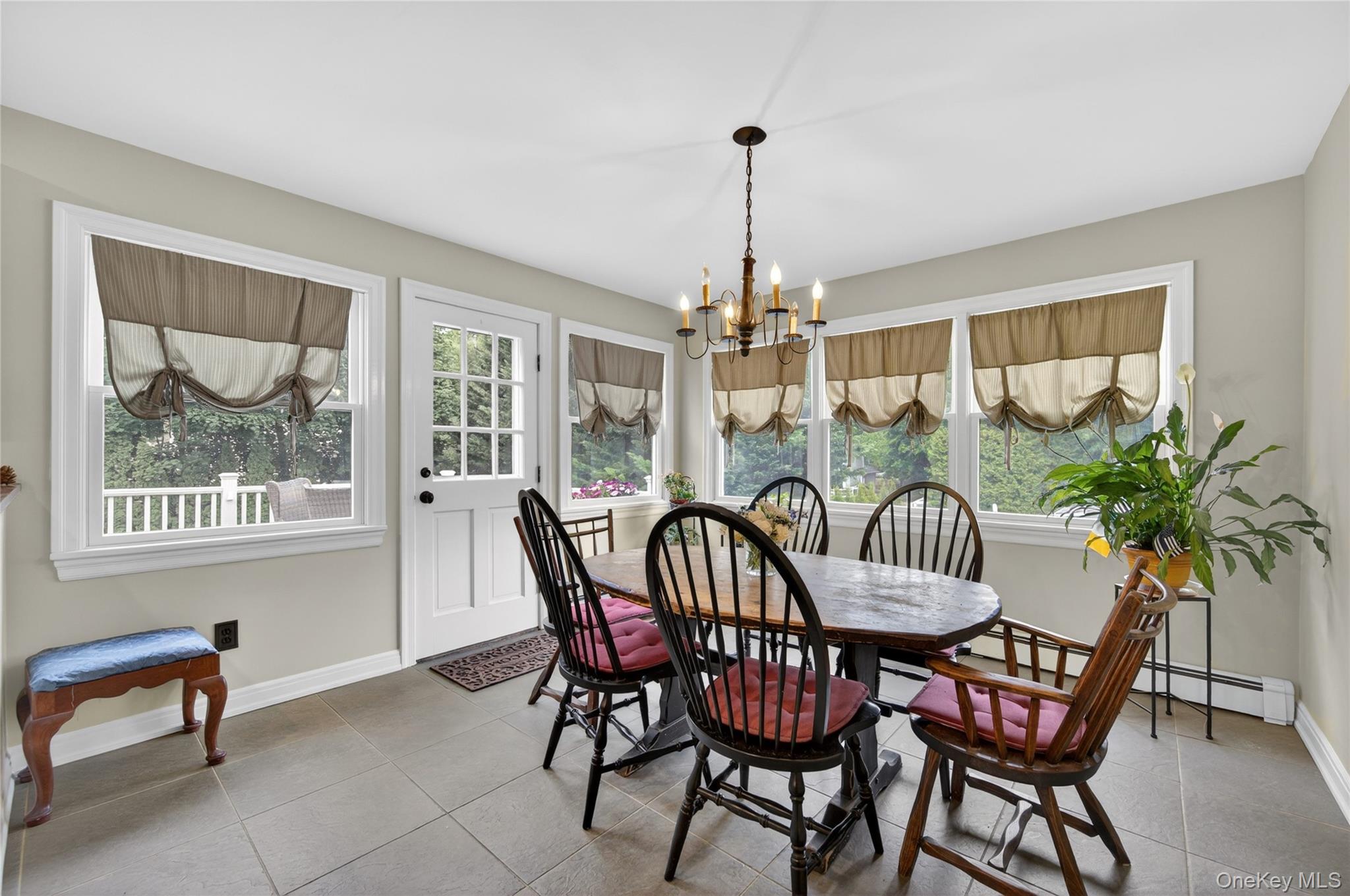  14 Mayfair Drive, Huntington, NY, 11743 - 物件實景