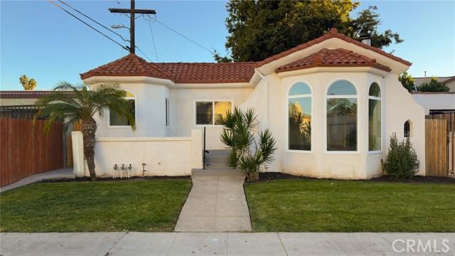 Los Angeles, California, 90018, United States, 3 Bedrooms Bedrooms, ,2 BathroomsBathrooms,Residential,For Sale,1986110