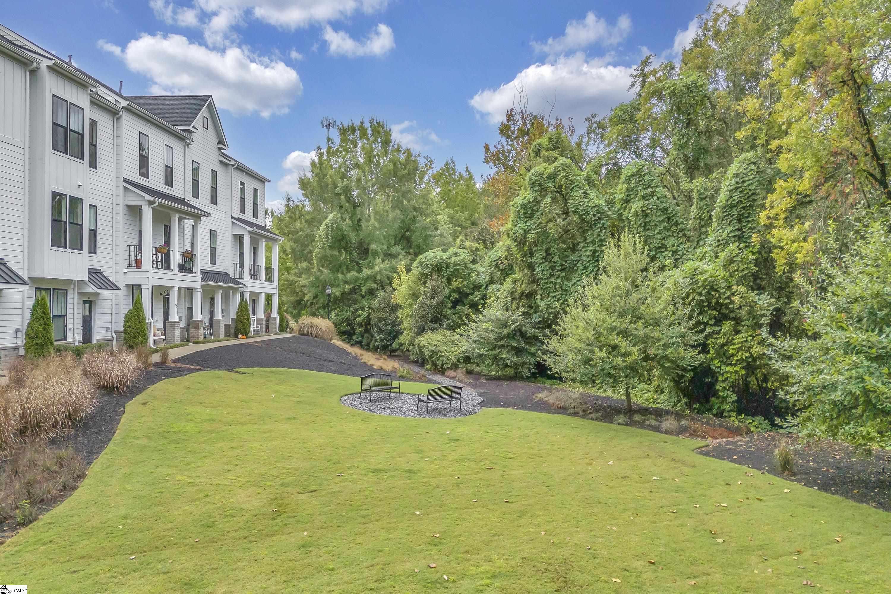 Greenville, South Carolina, 29605, United States, 3 Bedrooms Bedrooms, ,4 BathroomsBathrooms,Residential,For Sale,1958352