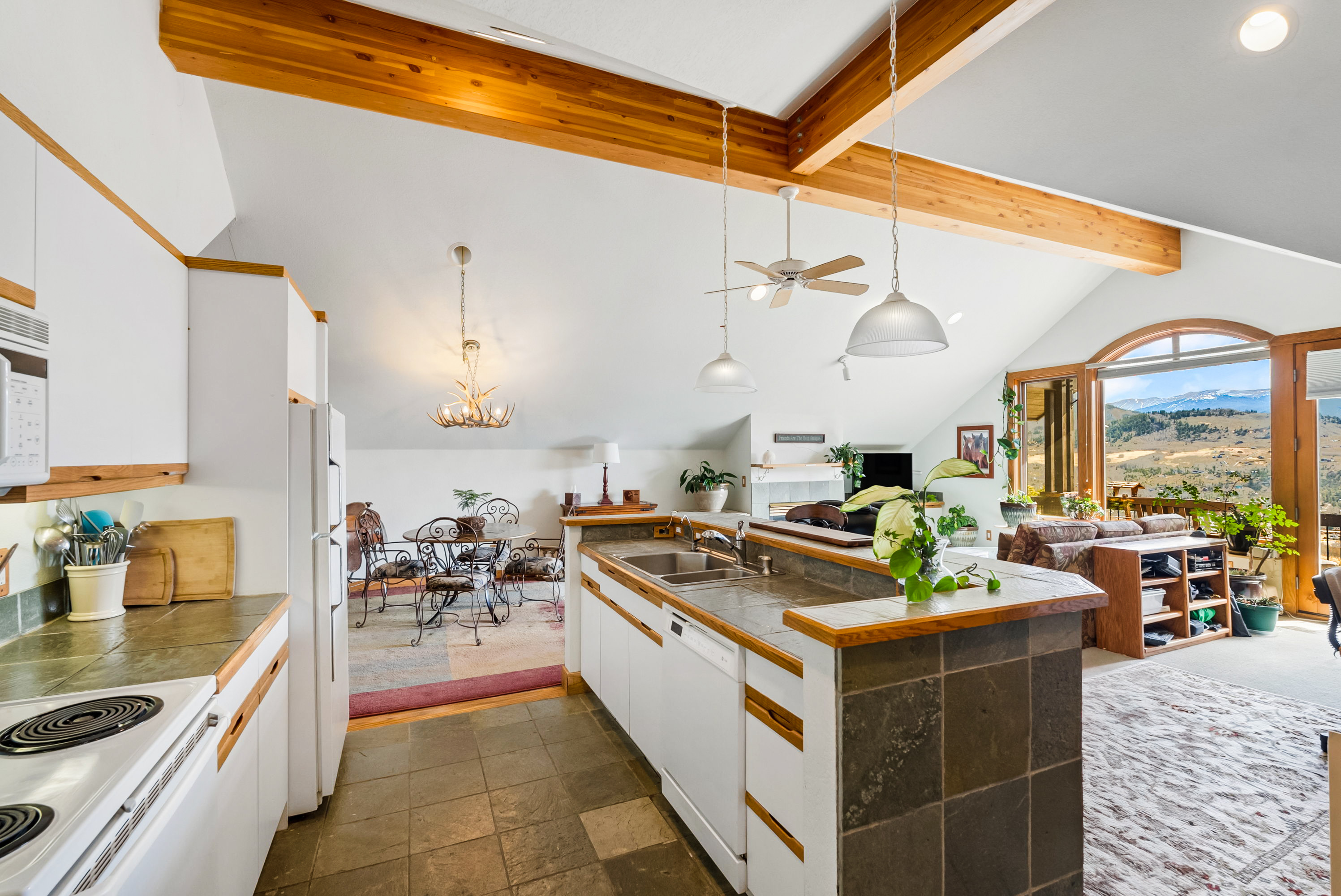  Welcome to One of Summit County