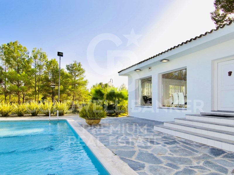 Cerdanyola del Vallès, Catalonia, ES, 5 Bedrooms Bedrooms, ,5 BathroomsBathrooms,Residential,For Sale,1491683