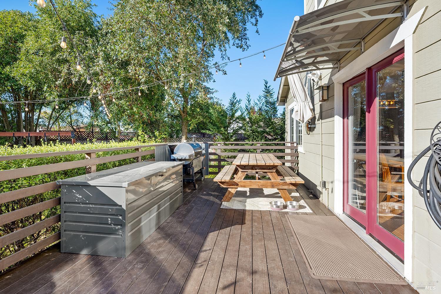 Santa Rosa, California, 95403, United States, 3 Bedrooms Bedrooms, ,3 BathroomsBathrooms,Residential,For Sale,1982192