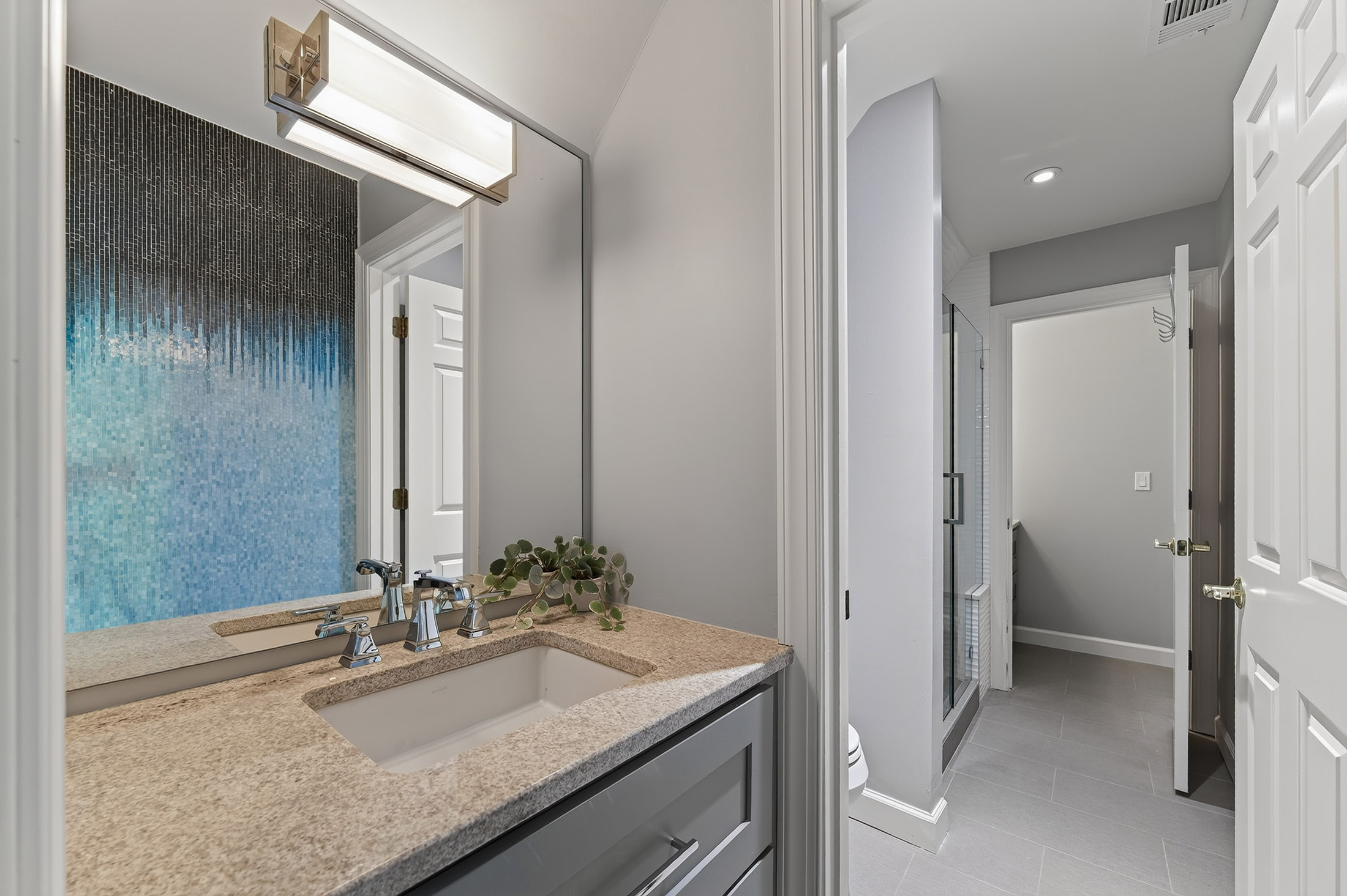  Custom-Built Home in The Grove at Highland Pointe - 物件實景