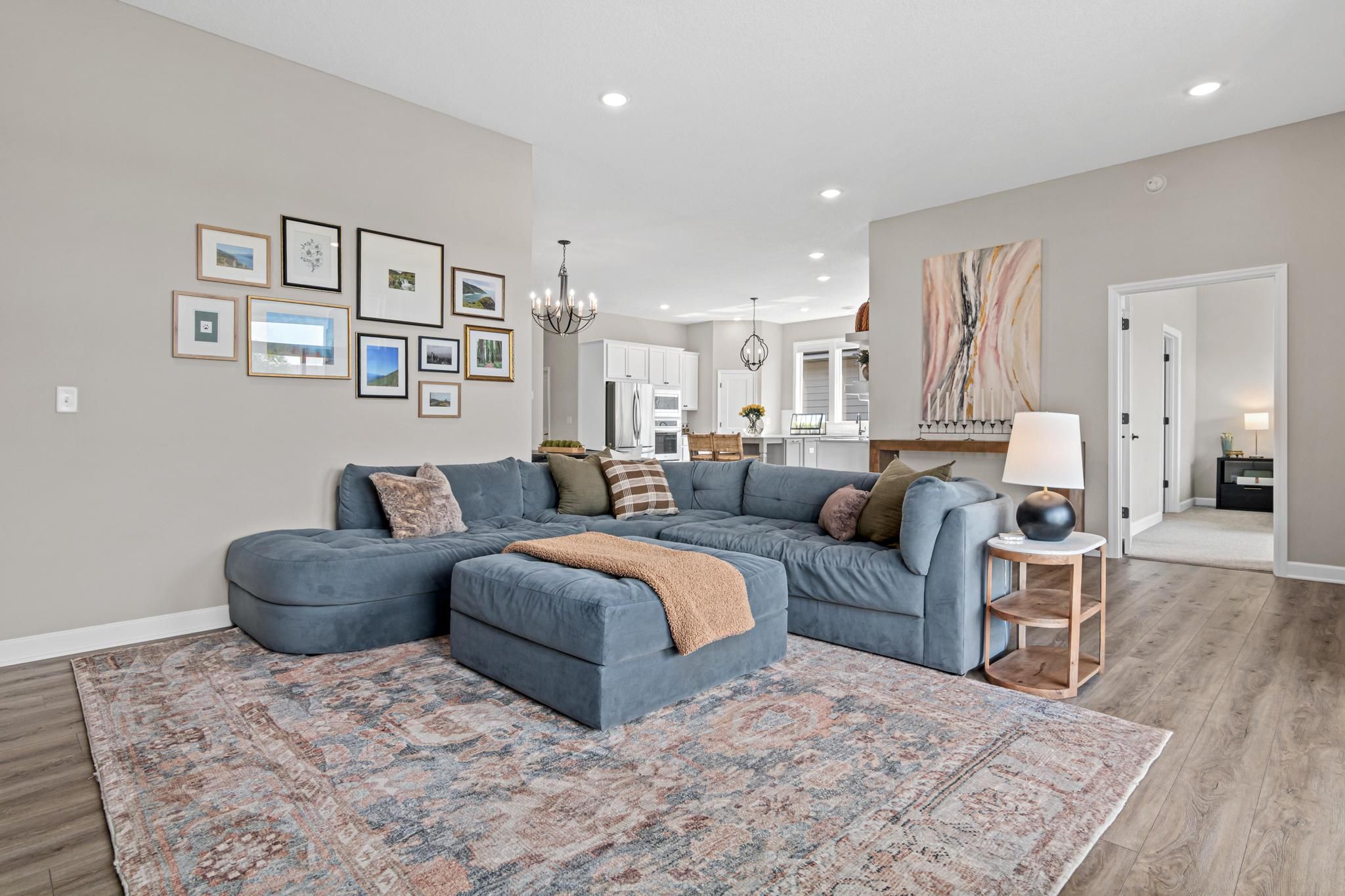  Effortless One-Level Living in Beautiful Lakeville - 物件實景