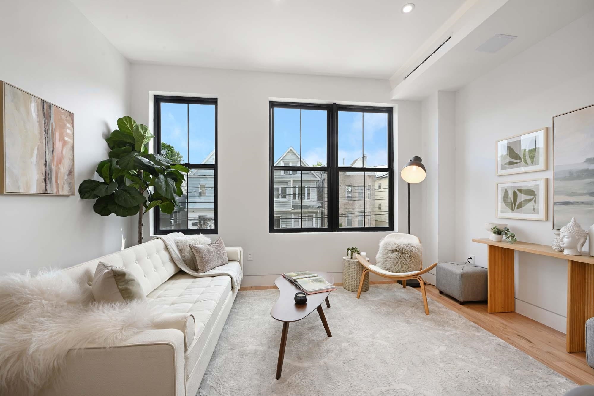 Jersey City, New Jersey, 07305, United States, 3 Bedrooms Bedrooms, ,2 BathroomsBathrooms,Residential,For Sale,1906129