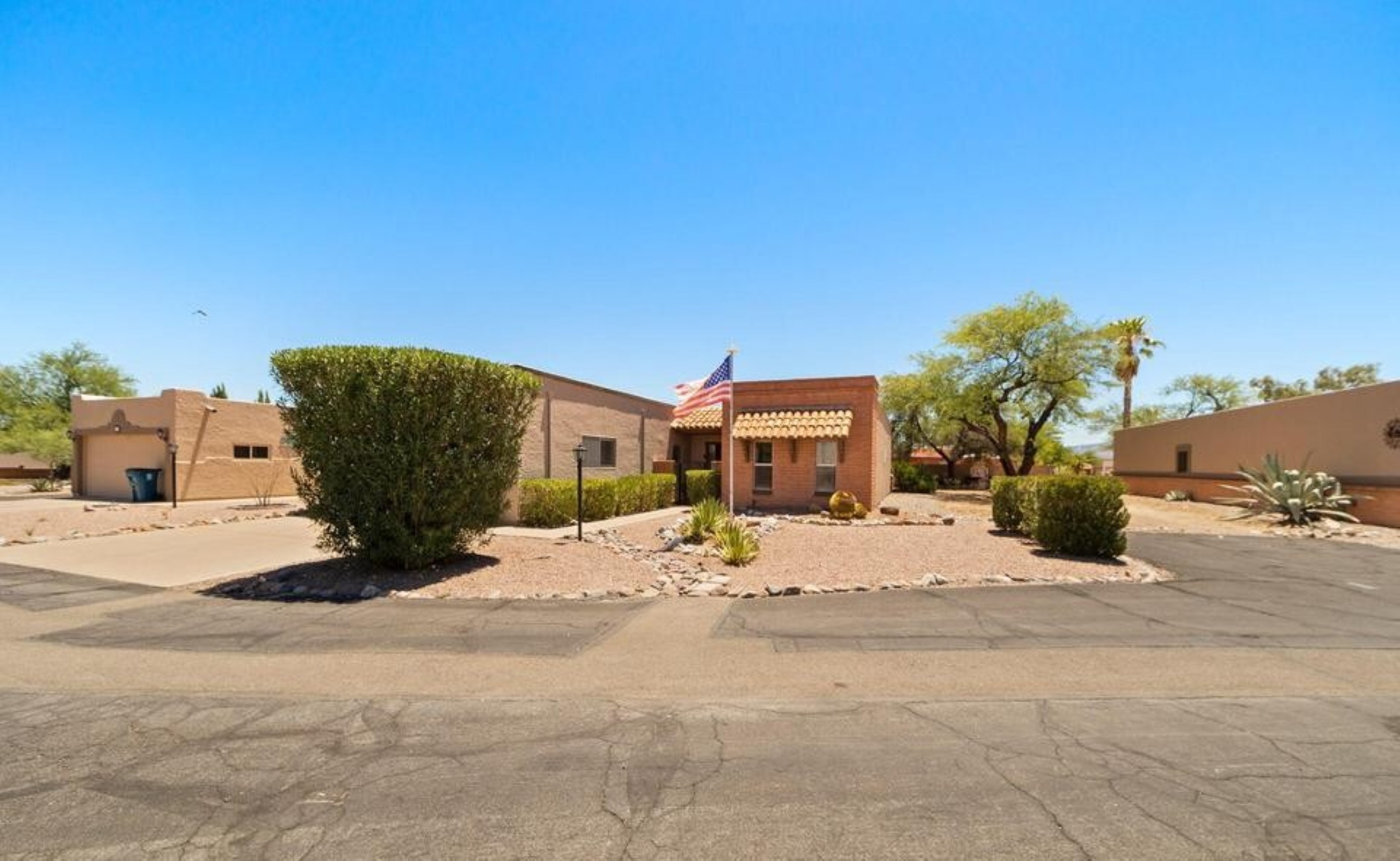  320 E Paseo Verde, Green Valley, AZ 85614 - 物件實景