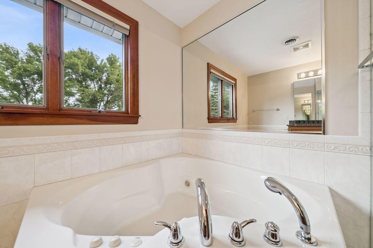 Stillwater, Minnesota, 55082, United States, 4 Bedrooms Bedrooms, ,3 BathroomsBathrooms,Residential,For Sale,1934431