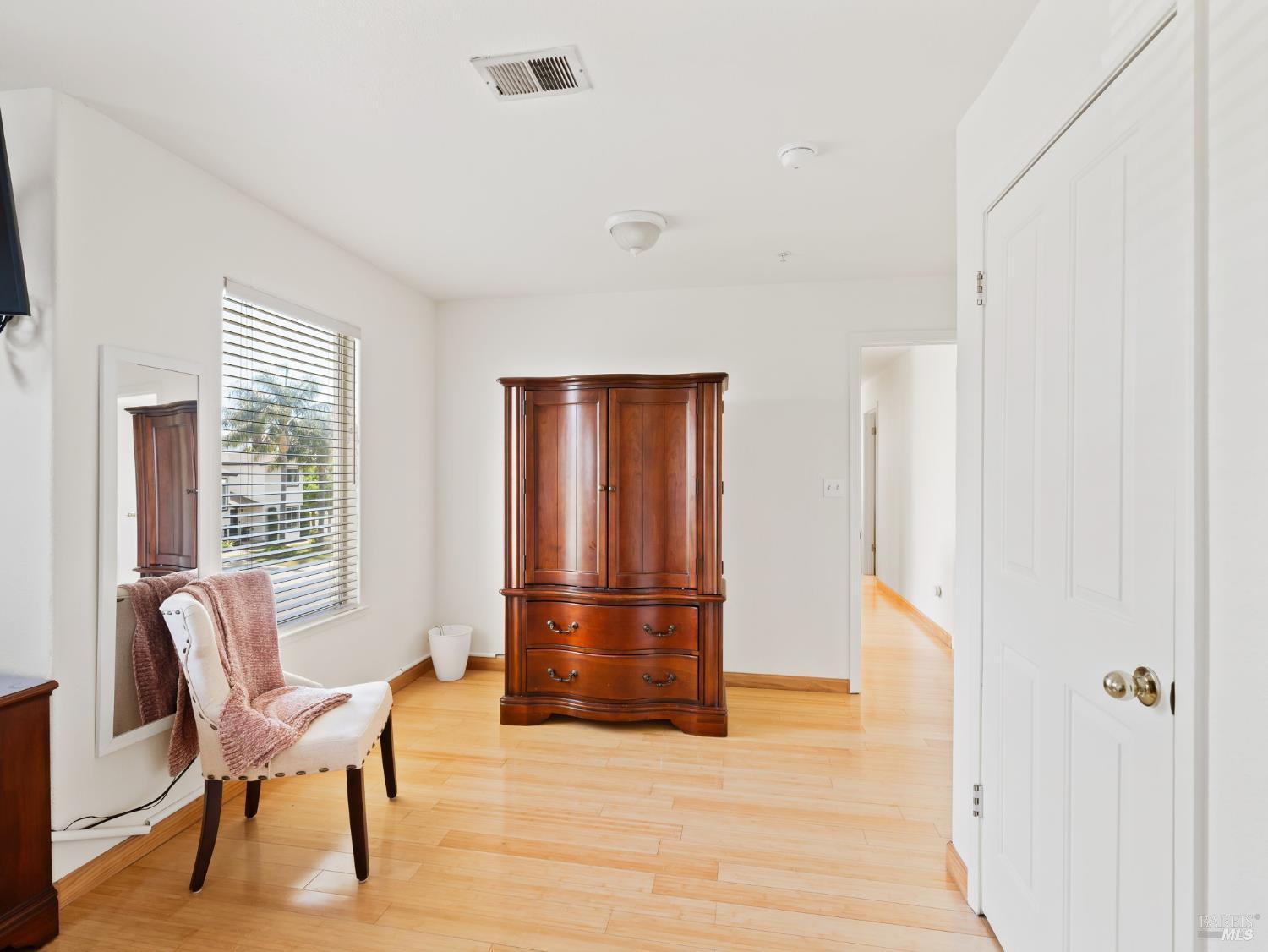 Napa, California, 94558, United States, 4 Bedrooms Bedrooms, ,3 BathroomsBathrooms,Residential,For Sale,1827773