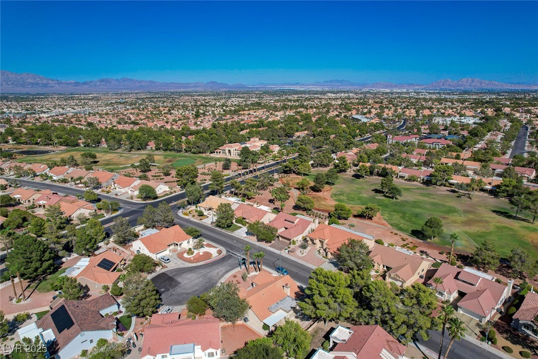 Las Vegas, Nevada, 89134, United States, 2 Bedrooms Bedrooms, ,2 BathroomsBathrooms,Residential,For Sale,1950375