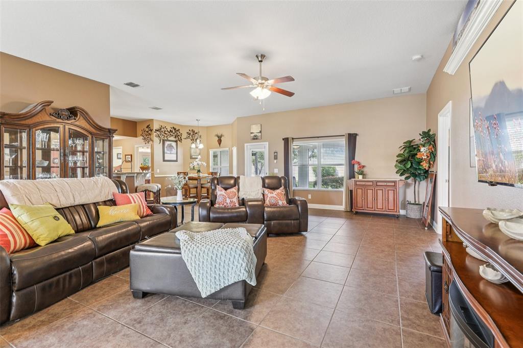 Clermont, Florida, 34715, United States, 4 Bedrooms Bedrooms, ,3 BathroomsBathrooms,Residential,For Sale,1896059