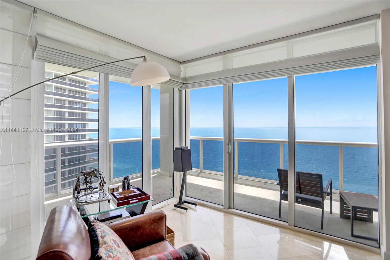 Hallandale Beach, Florida, 33009, United States, 3 Bedrooms Bedrooms, ,4 BathroomsBathrooms,Residential,For Sale,2001836