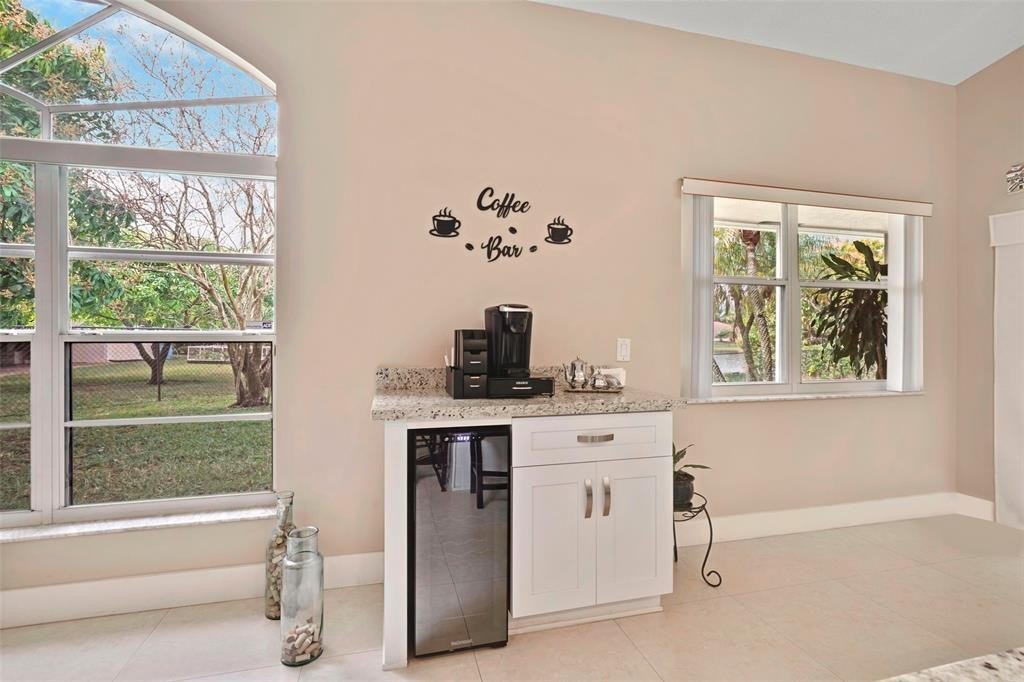 Davie, Florida, 33324, United States, 4 Bedrooms Bedrooms, ,3 BathroomsBathrooms,Residential,For Sale,1975060