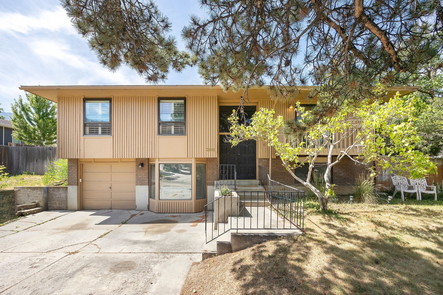  Cottonwood Heights 2 story - 物件實景