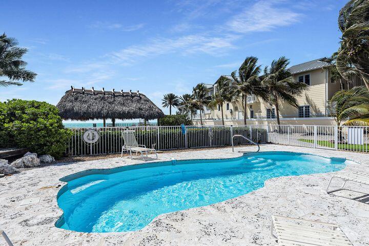 Islamorada, Florida, 33036, United States, 2 Bedrooms Bedrooms, ,3 BathroomsBathrooms,Residential,For Sale,1990240