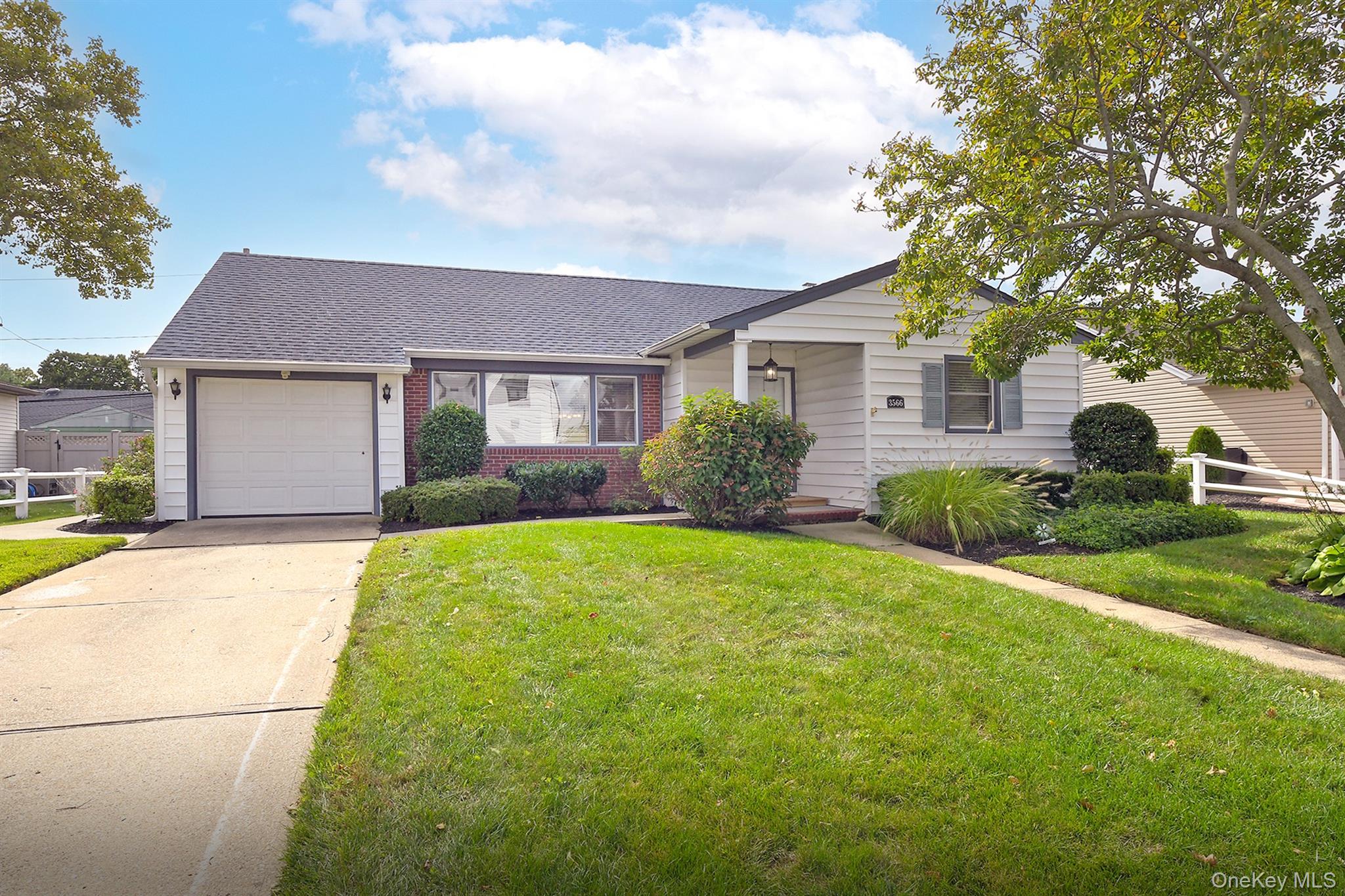 Anita Ln, Wantagh, NY 11793 #1