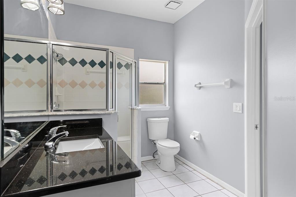 Apopka, Florida, 32712, United States, 5 Bedrooms Bedrooms, ,5 BathroomsBathrooms,Residential,For Sale,1806411