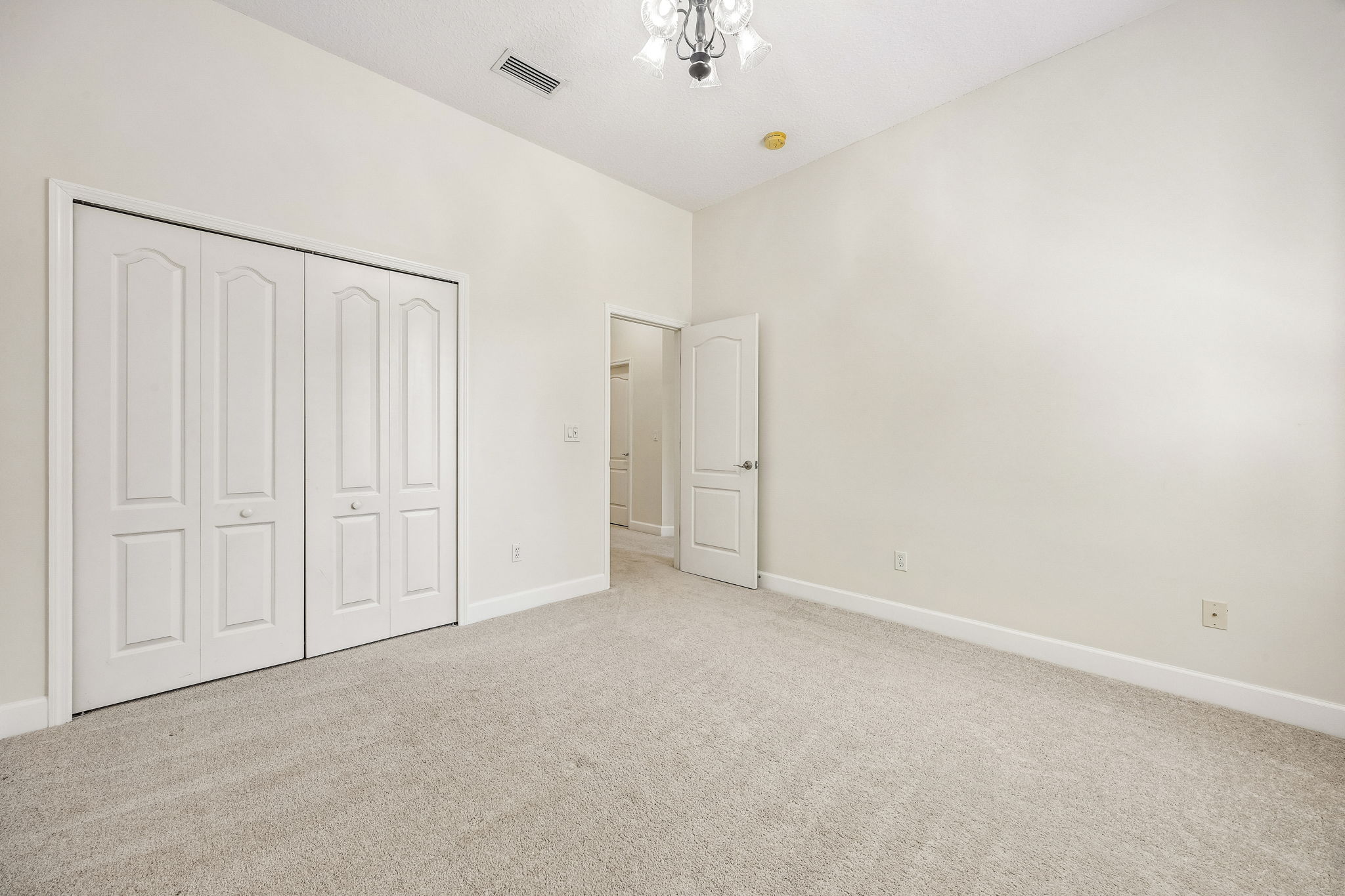  665 E Spanish Way, Fernandina Beach, FL, 32034 - 物件實景