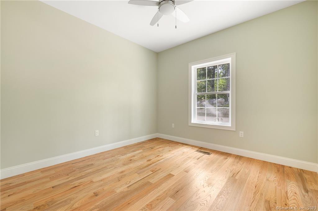 East Hampton, Connecticut, 06424, United States, 3 Bedrooms Bedrooms, ,2 BathroomsBathrooms,Residential,For Sale,1998442