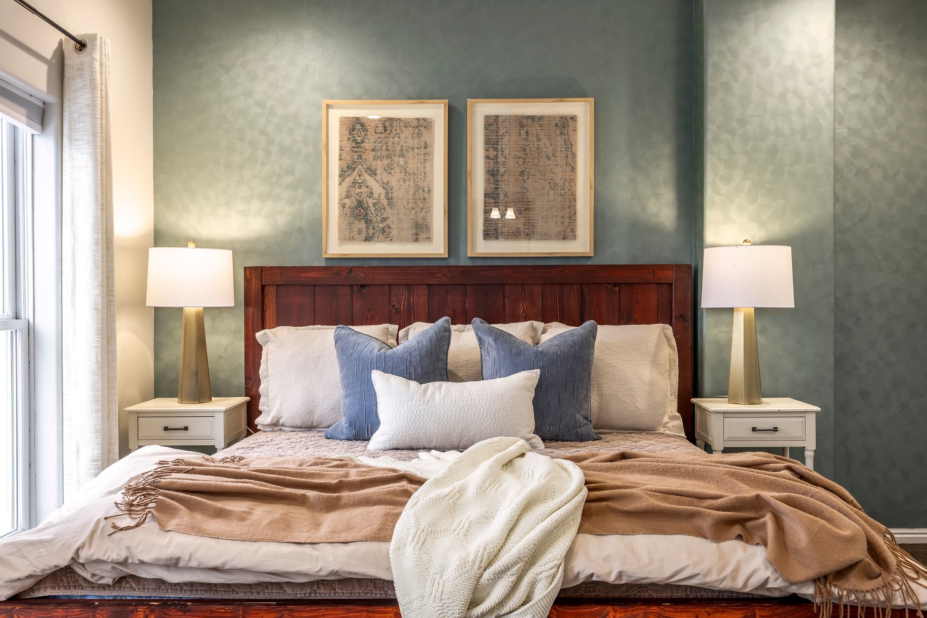  Historic 2-Story in Vibrant Marmalade - 物件實景