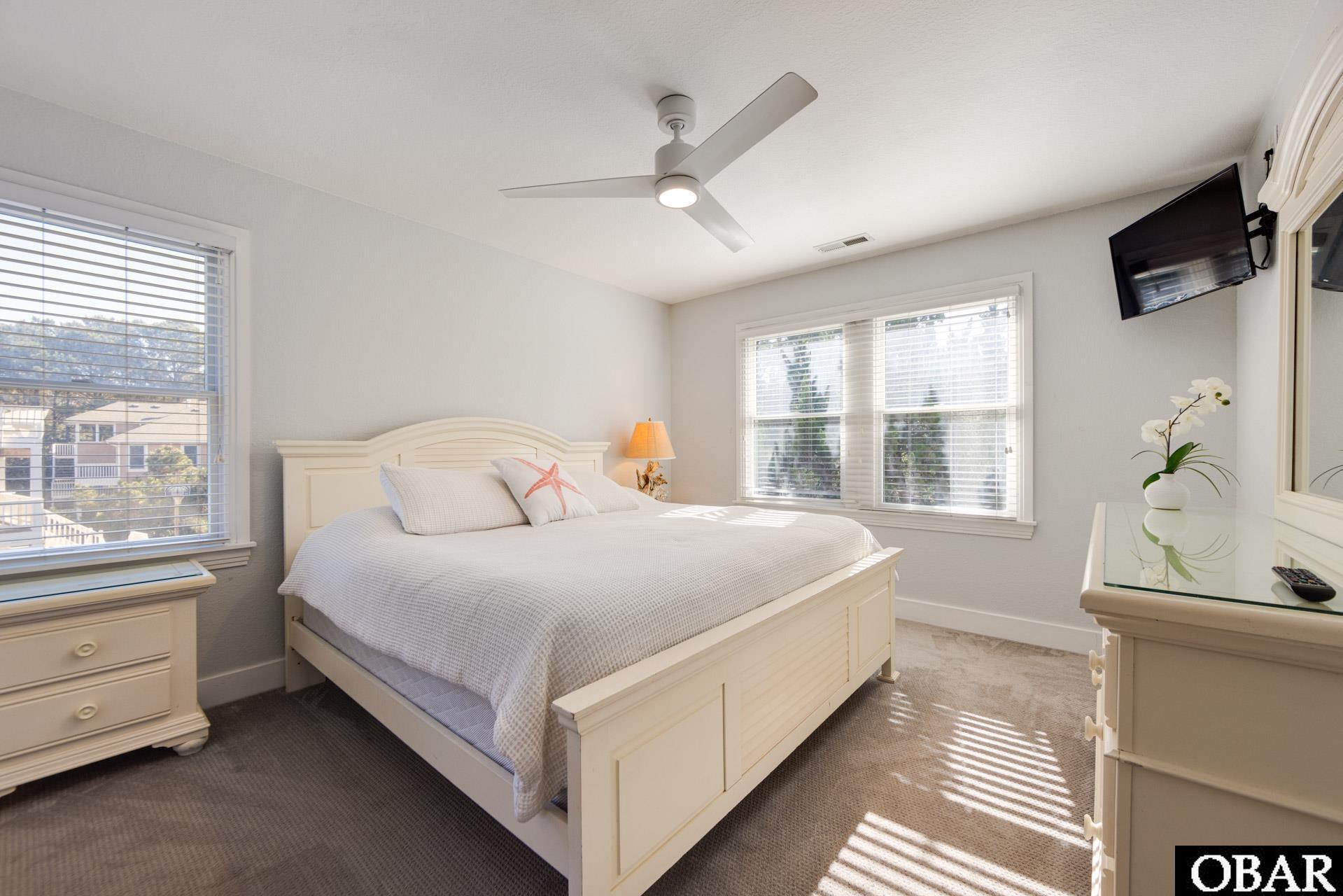 Duck, North Carolina, 27949, United States, 6 Bedrooms Bedrooms, ,7 BathroomsBathrooms,Residential,For Sale,1994366