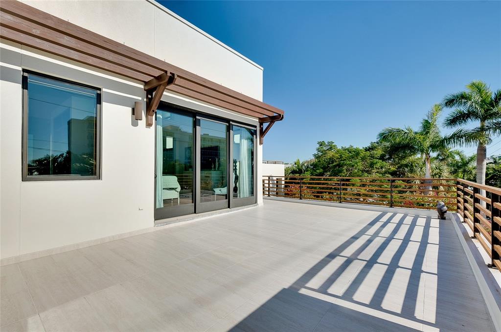 Sarasota, Florida, 34236, United States, 5 Bedrooms Bedrooms, ,6 BathroomsBathrooms,Residential,For Sale,1994803