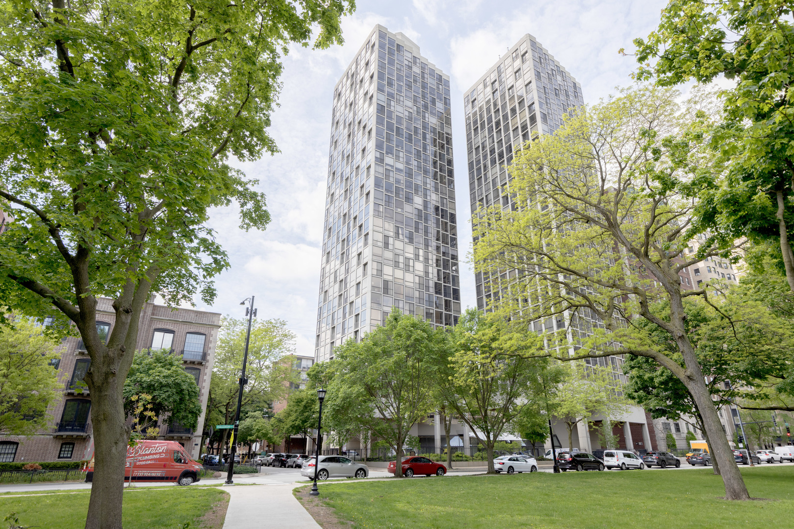 Chicago, Illinois, 60614, United States, 2 Bedrooms Bedrooms, ,3 BathroomsBathrooms,Residential,For Sale,1901685