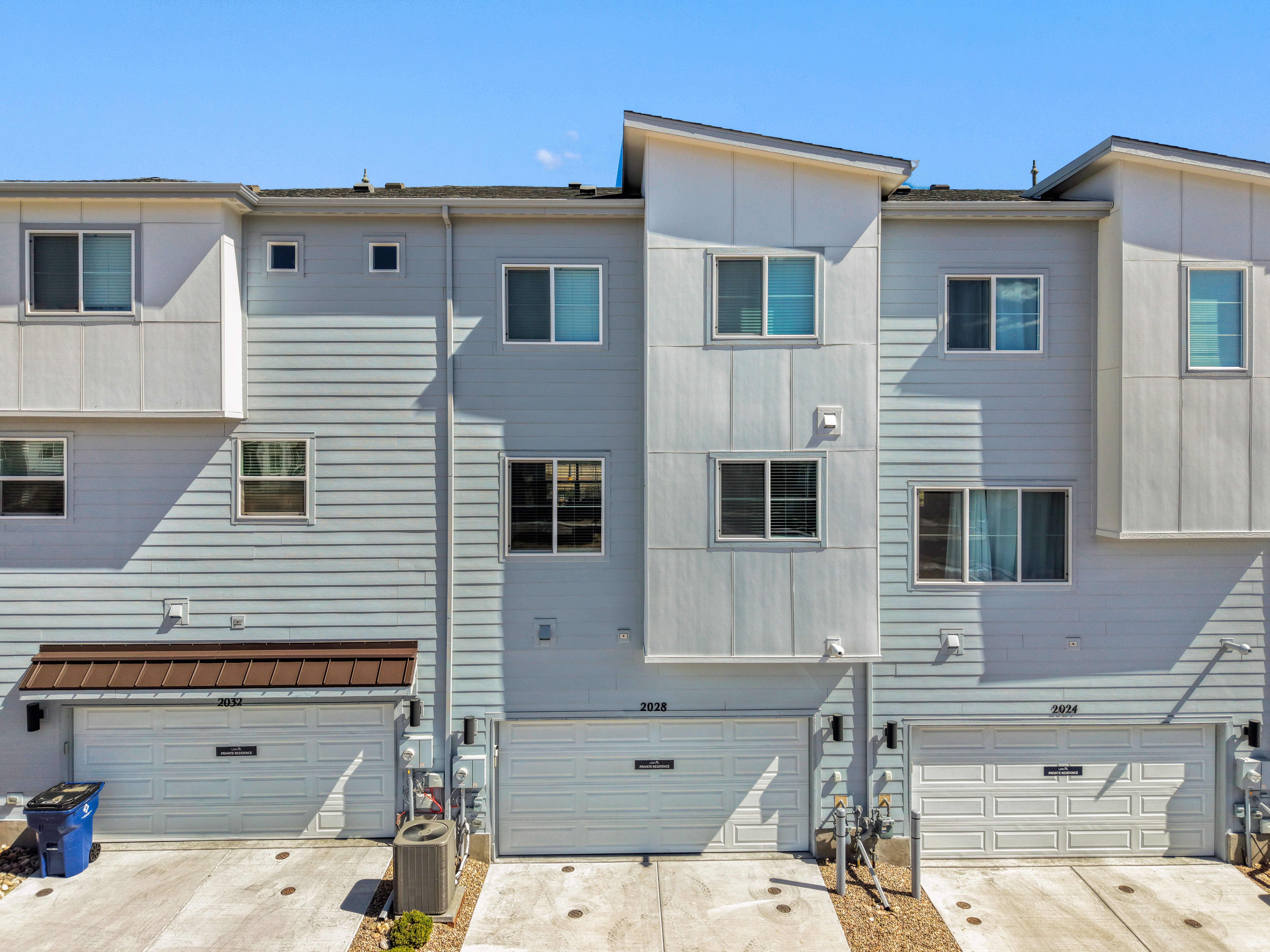  Luxury Low Maintenance Living - 物件實景