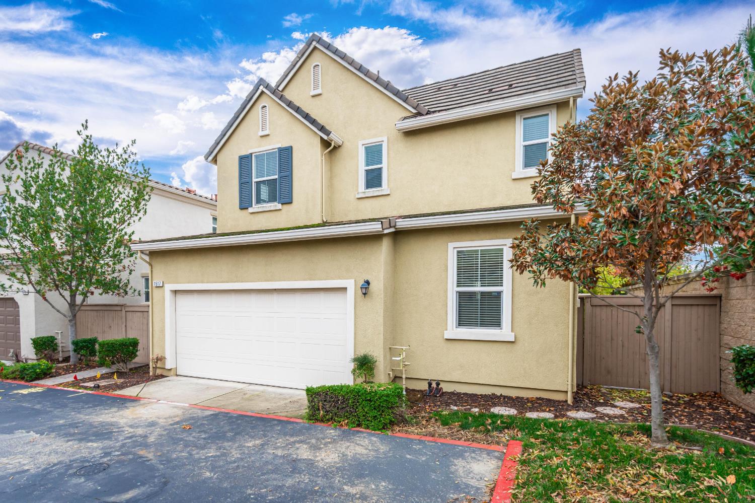 Folsom, California, 95630, United States, 4 Bedrooms Bedrooms, ,3 BathroomsBathrooms,Residential,For Sale,2000807