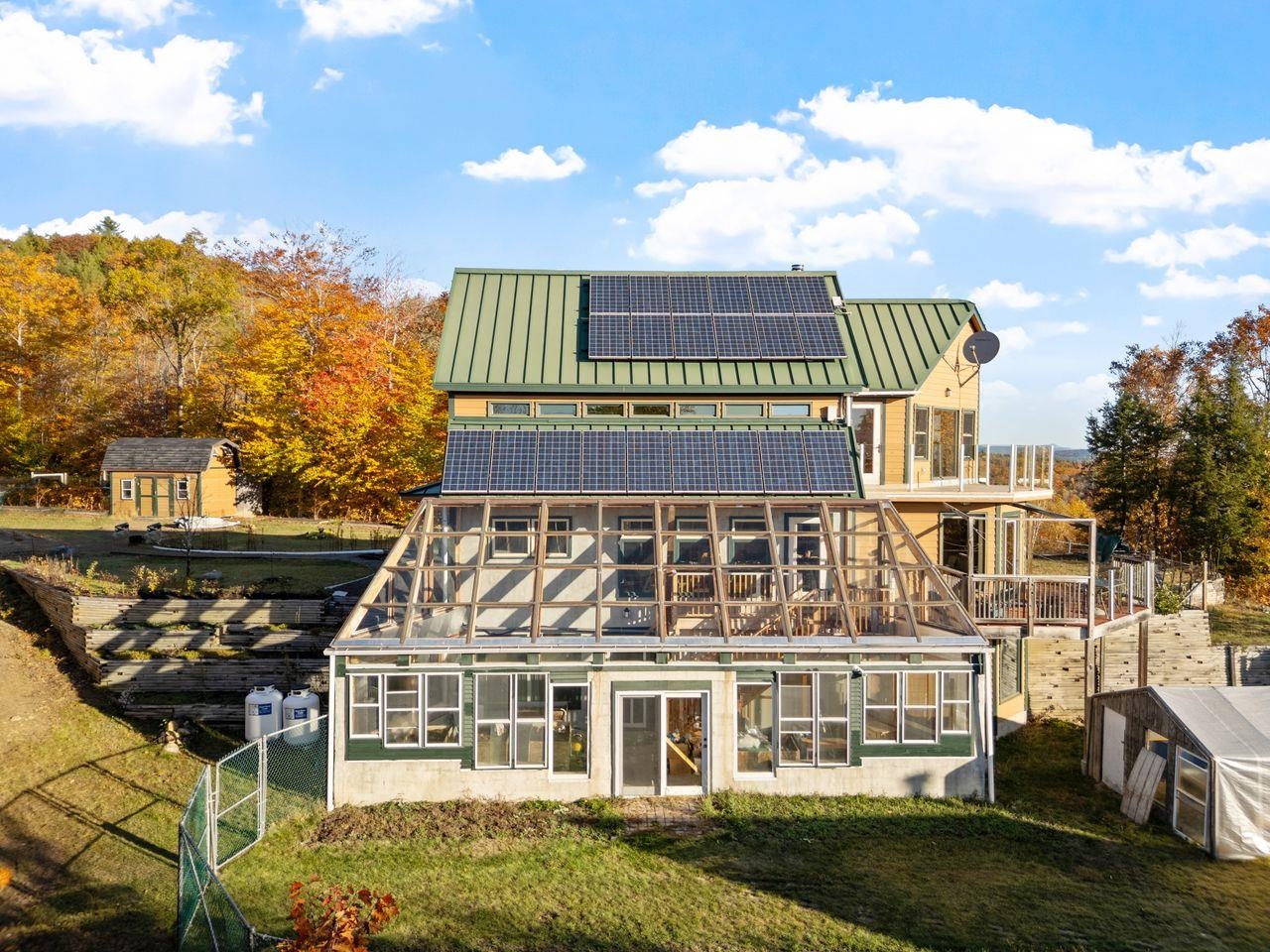 Meredith, New Hampshire, 03253, United States, 2 Bedrooms Bedrooms, ,3 BathroomsBathrooms,Residential,For Sale,1988258