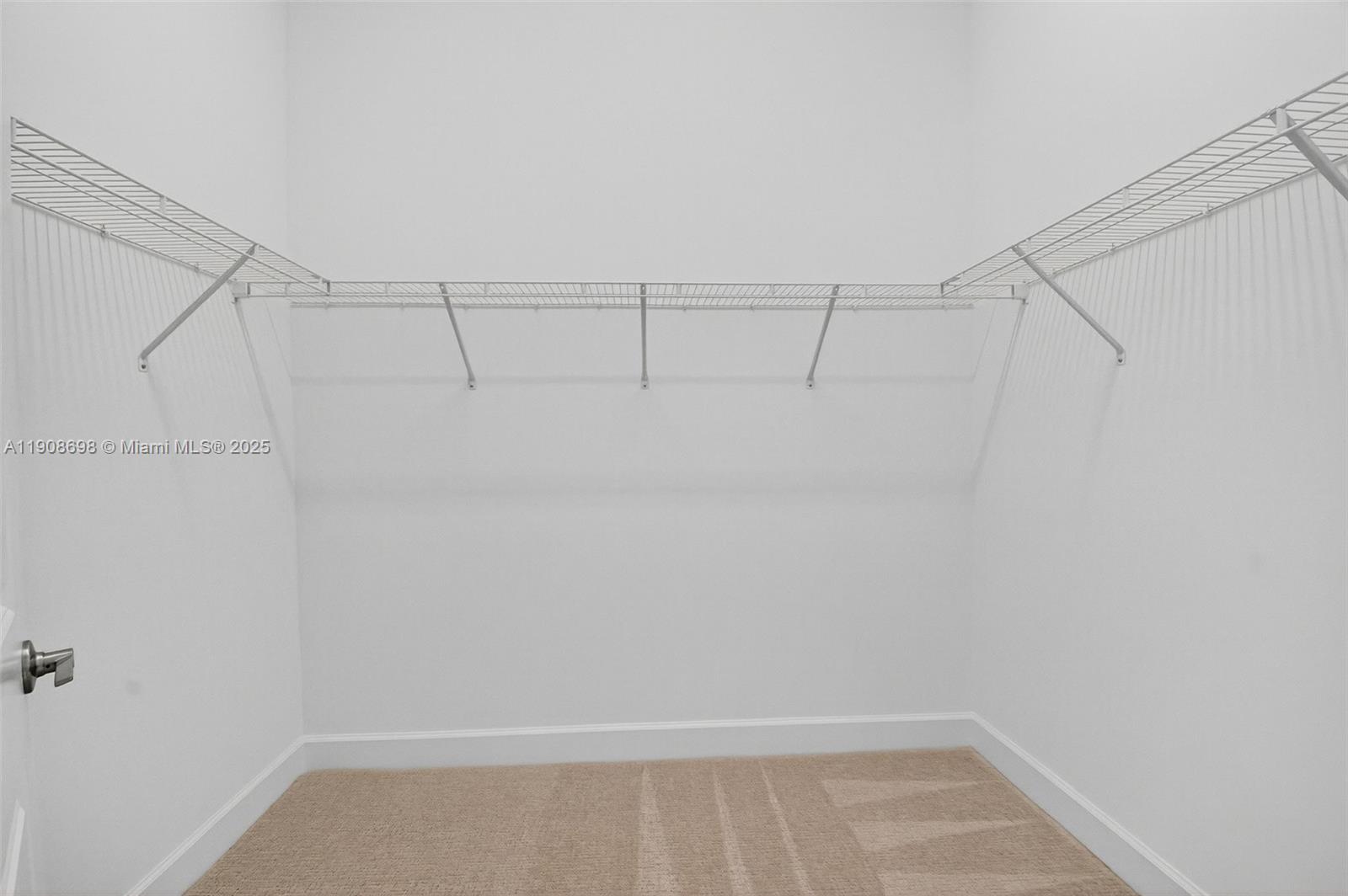 Boynton Beach, Florida, 33473, United States, 3 Bedrooms Bedrooms, ,4 BathroomsBathrooms,Residential,For Sale,1991077