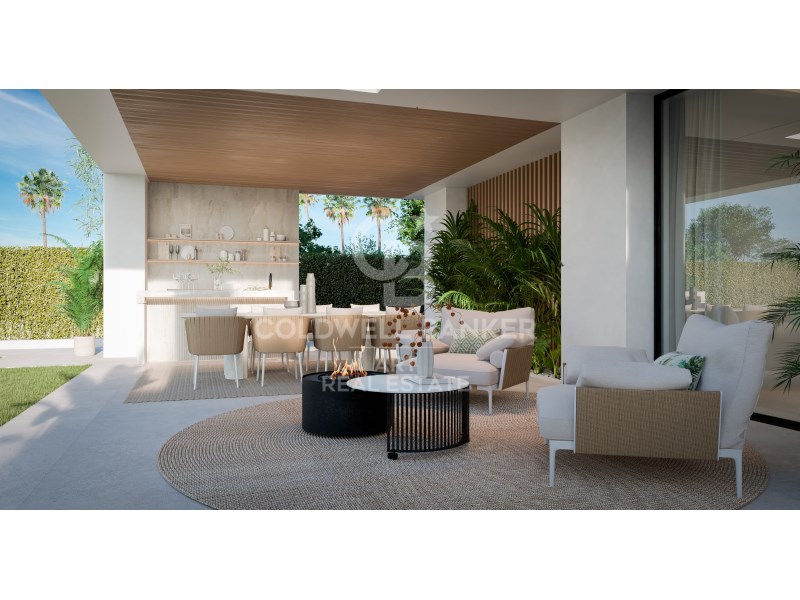 Estepona, Andalusia, ES, 4 Bedrooms Bedrooms, ,4 BathroomsBathrooms,Residential,For Sale,1858085