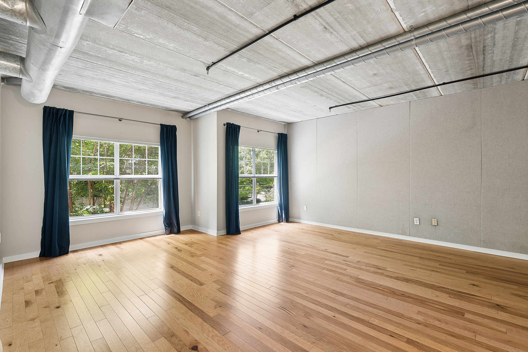  Spacious Heart-of-Midtown Condo - 物件實景