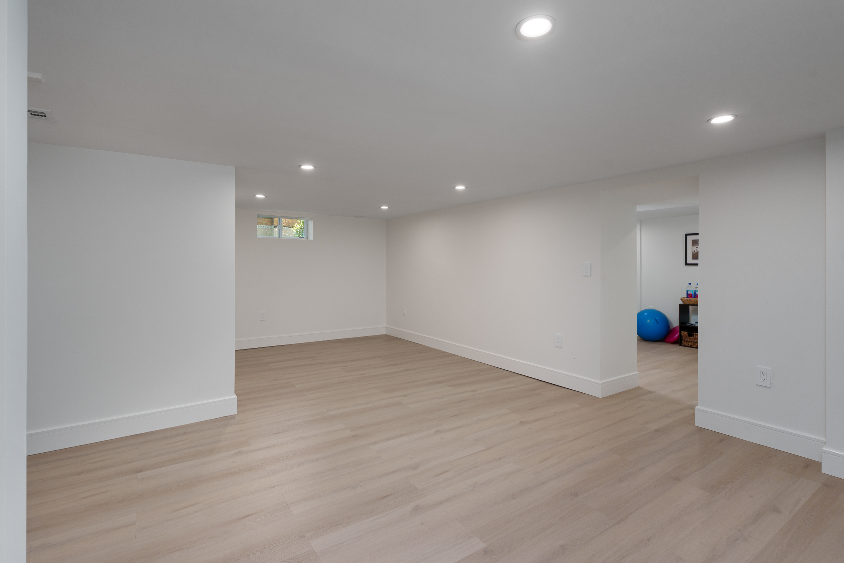  Design-Savvy Renovation Steps from Nature and Town - 物件實景