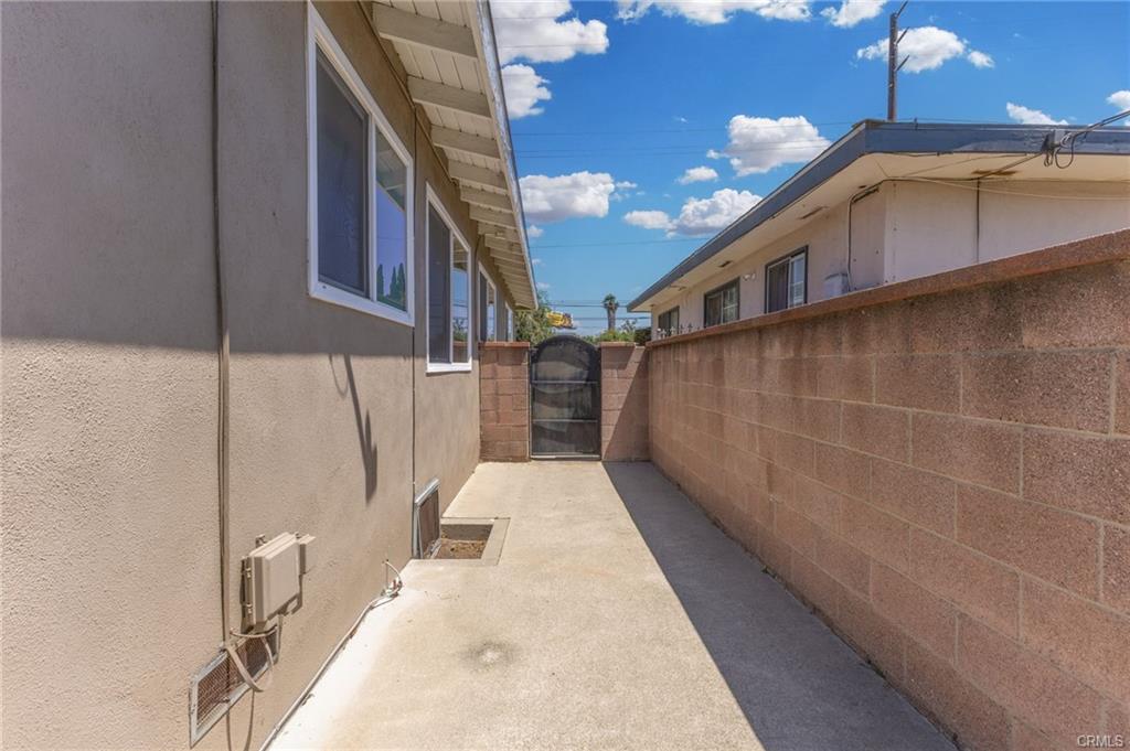 Compton, California, 90221, United States, 3 Bedrooms Bedrooms, ,2 BathroomsBathrooms,Residential,For Sale,1922771