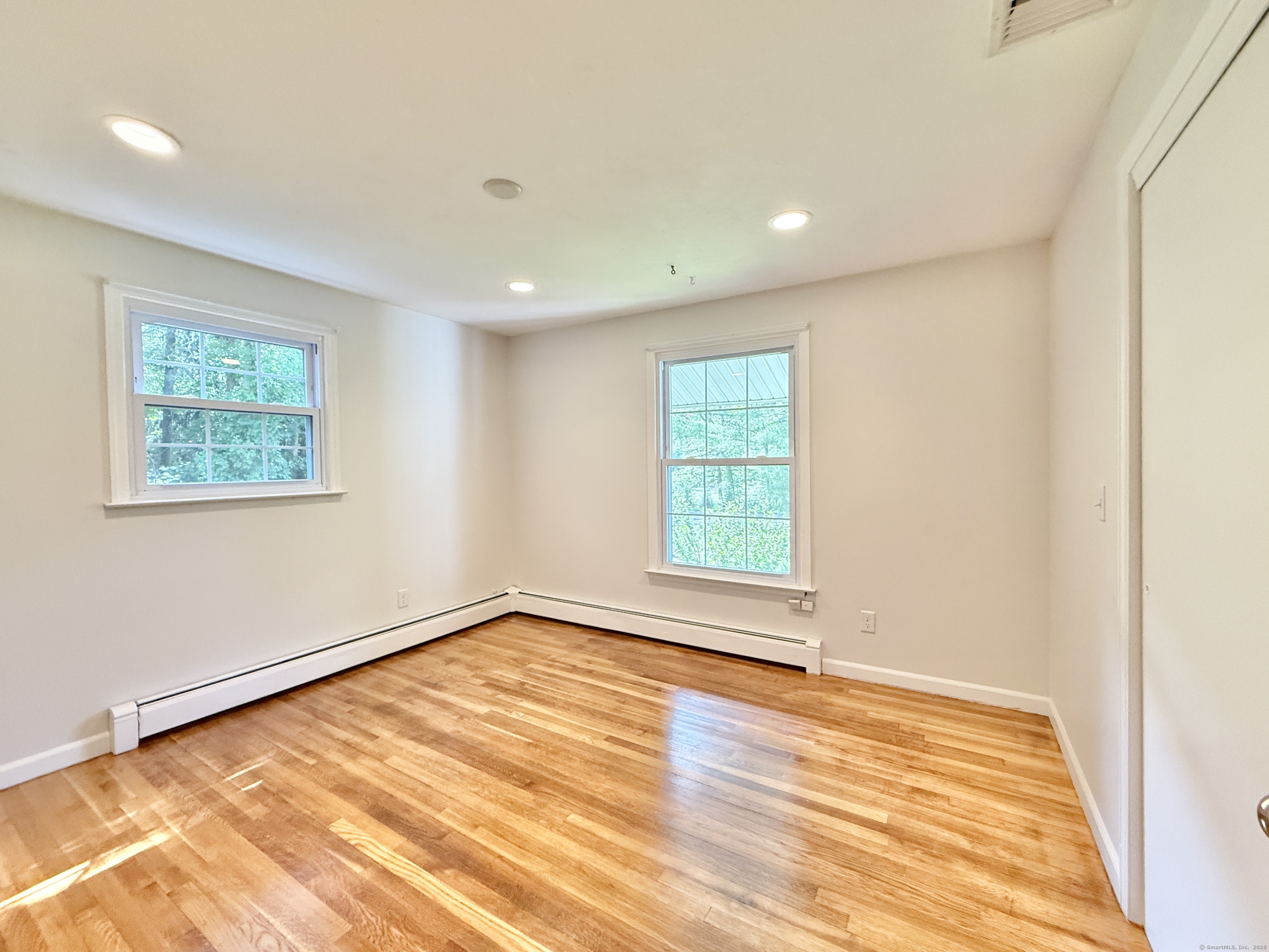 Redding, Connecticut, 06896, United States, 4 Bedrooms Bedrooms, ,2 BathroomsBathrooms,Residential,For Sale,1838062