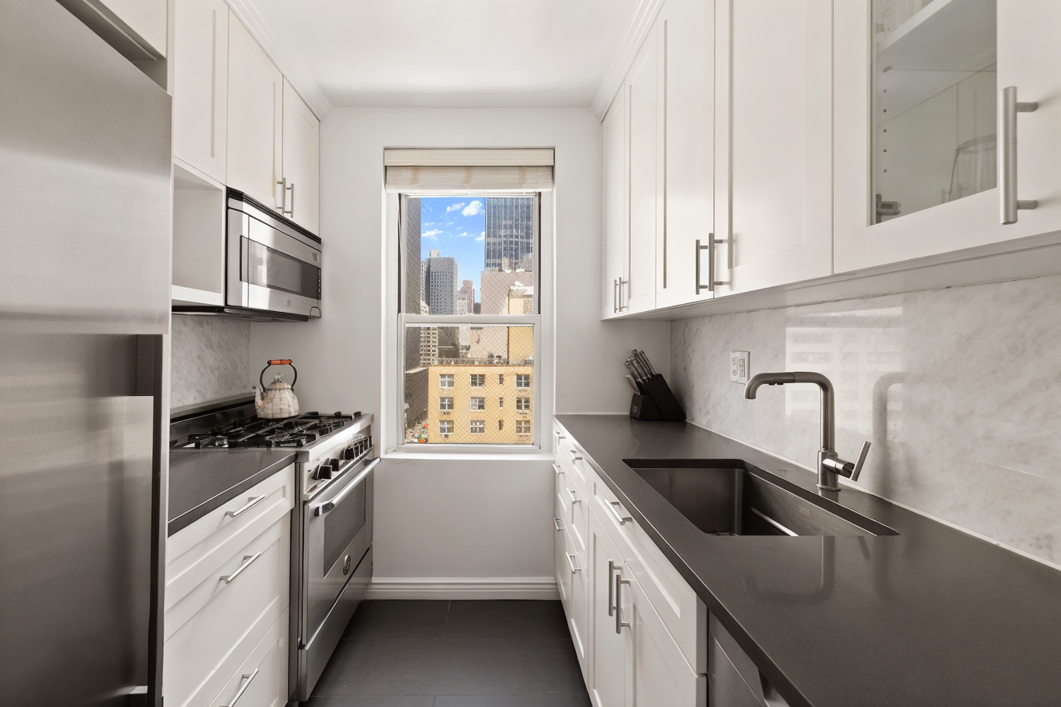New York City, New York, 10016, United States, 2 Bedrooms Bedrooms, ,1 BathroomBathrooms,Residential,For Sale,1793568